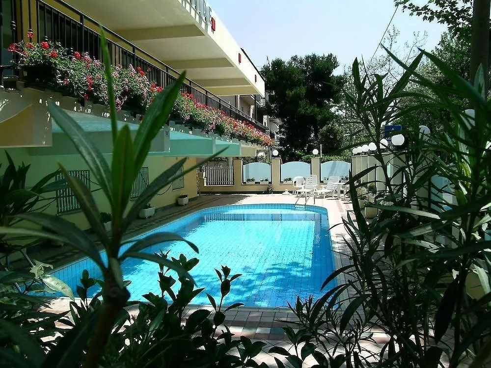 Hotel Artide Rimini 3*,