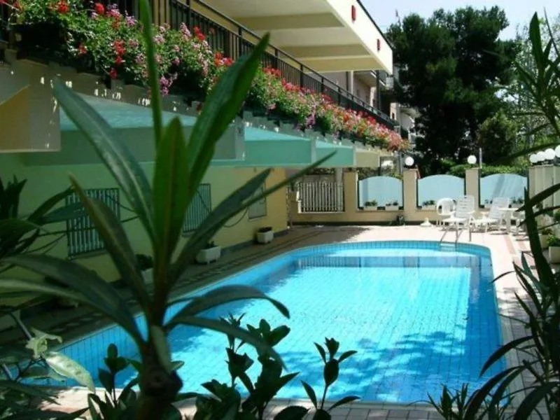Hotel Artide Rimini 3*,